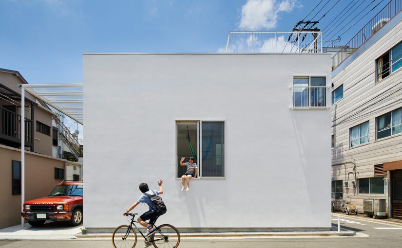 建築家・保坂猛による7つのバルコニーが生み出すコミュニケーションを楽しむ住まい〈BALCONY HOUSE〉