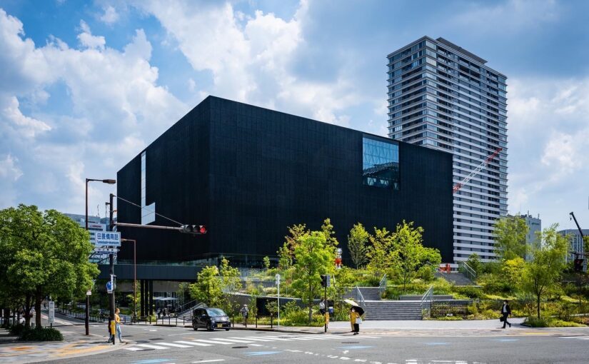 さまざまな人・活動を受け入れる都市に開かれたパサージュ。建築家・遠藤克彦による「大阪中之島美術館」