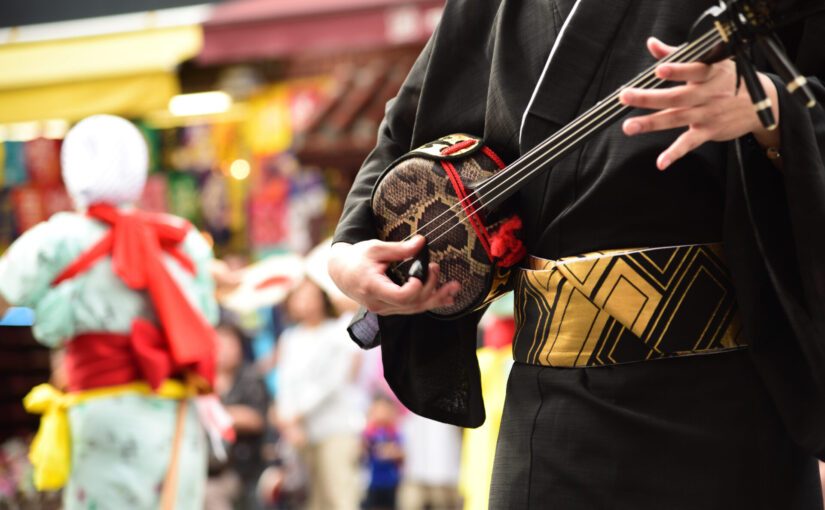 独特の文化が発展して出来た沖縄の音楽！沖縄の音楽の歴史や特徴とは!?