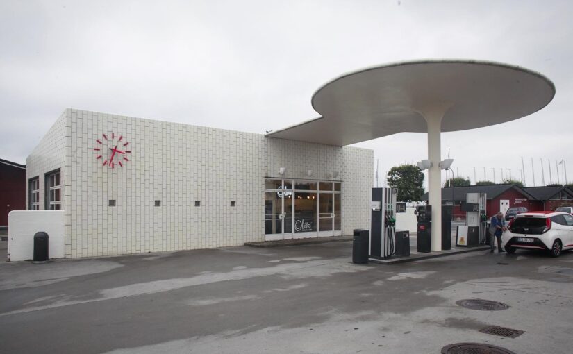 世界一有名なガソリンスタンド！？アルネ・ヤコブセンが手掛けた「テキサコ・サービス・ステーション」