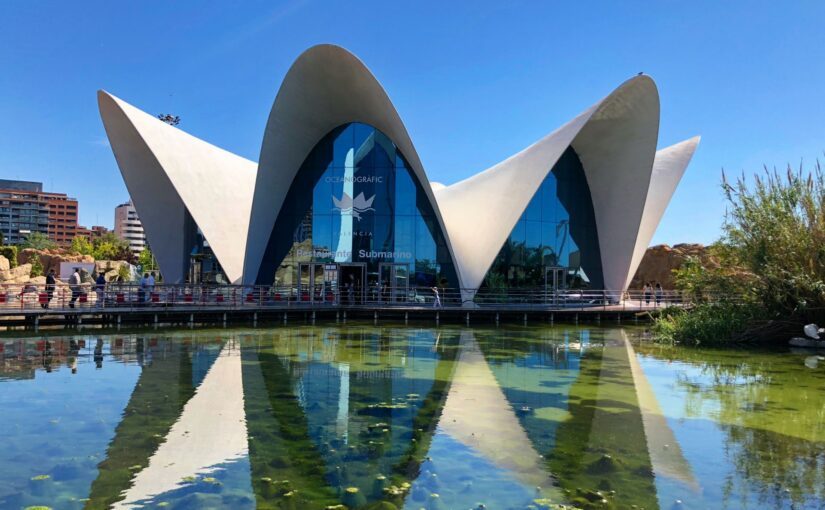 フェリックス・キャンデラによるスペイン・バレンシアにあるヨーロッパ最大の水族館「オセアノグラフィック」