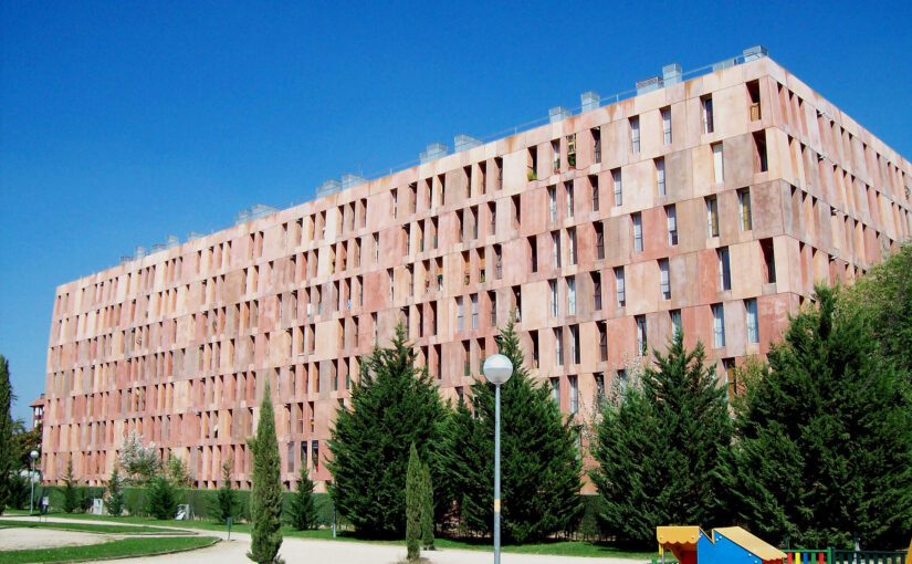 2023年のプリツカー賞は、イギリスの建築家デイヴィッド・チッパーフィールドが受賞