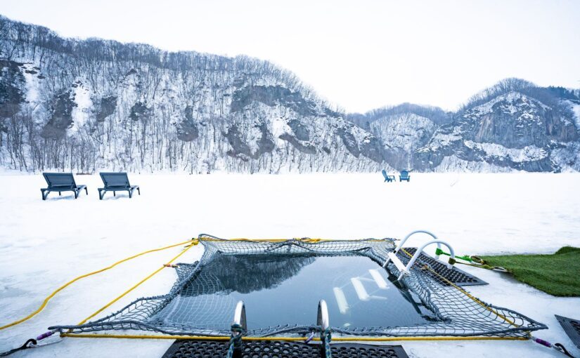 冬季限定！氷の水風呂に飛び込む”アヴァント”が楽しめるアウトドアサウナ「十勝アヴァント」